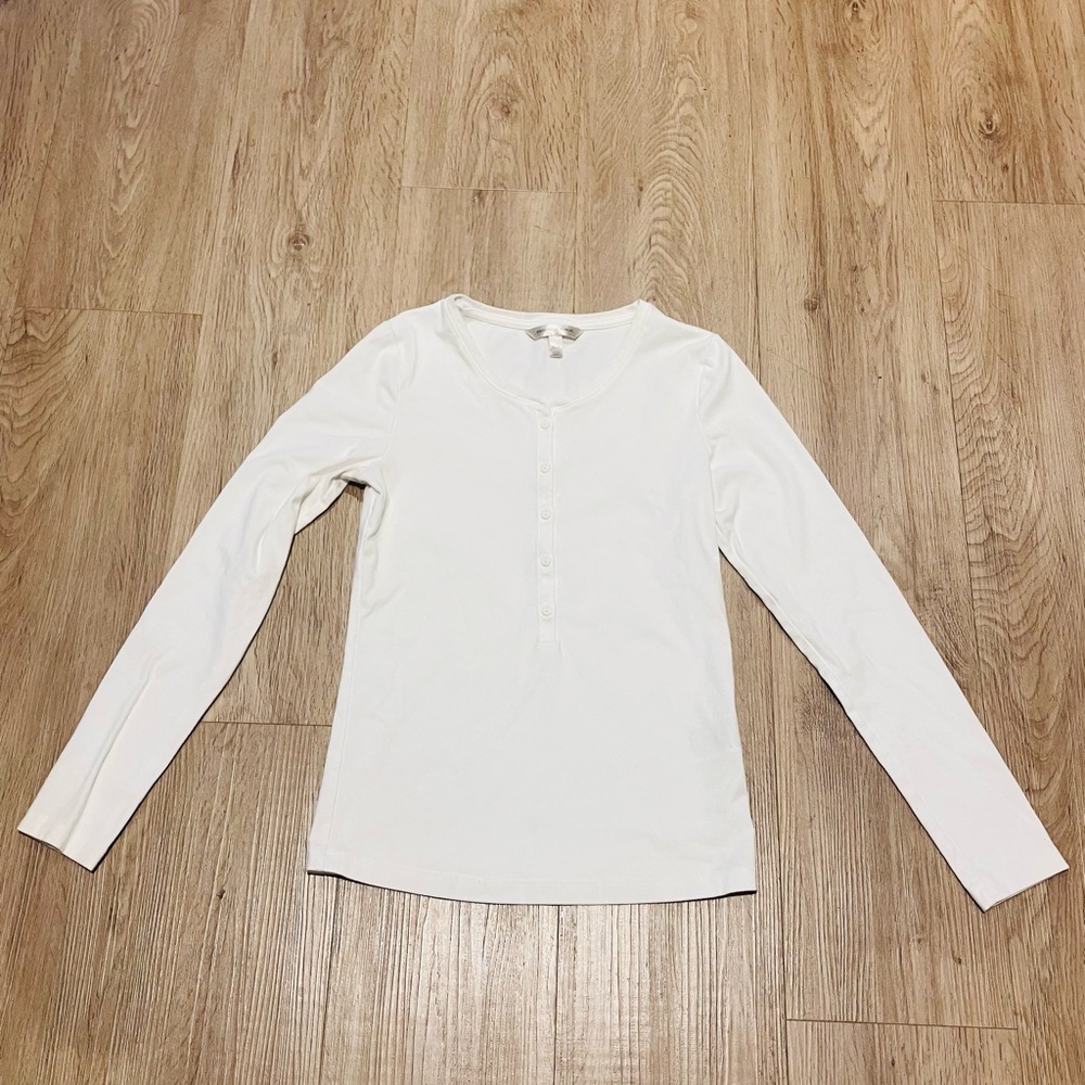 Banana Republic Cream Fitted Long Sleeve Henley Top